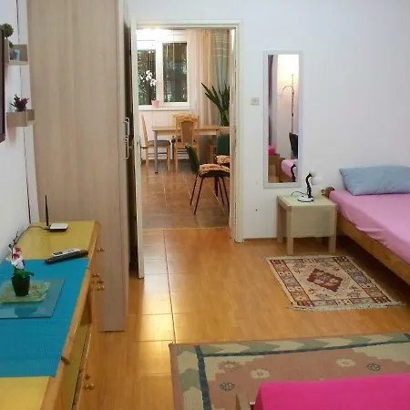 Downtown Good Location Apartment Skopje